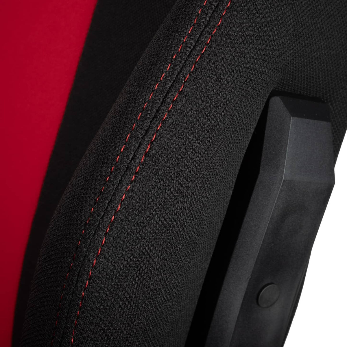 E250 gaming chair by Nitro Concepts