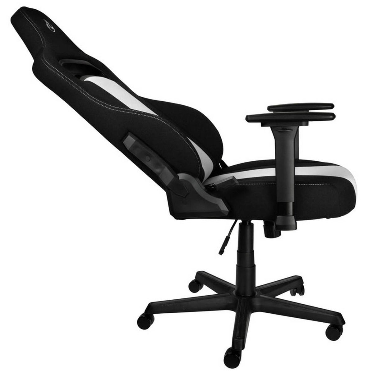 E250 gaming chair by Nitro Concepts